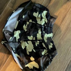 Lululemon hotty hots size zero 2.5